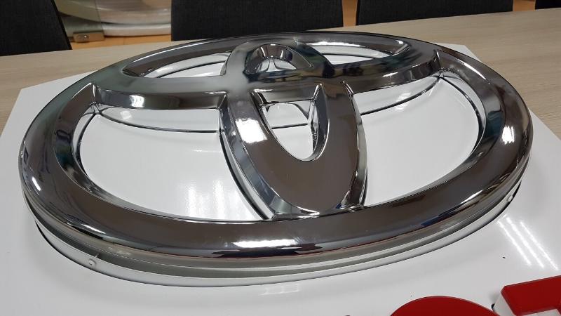 Bảng hiệu chữ nổi mạ crom