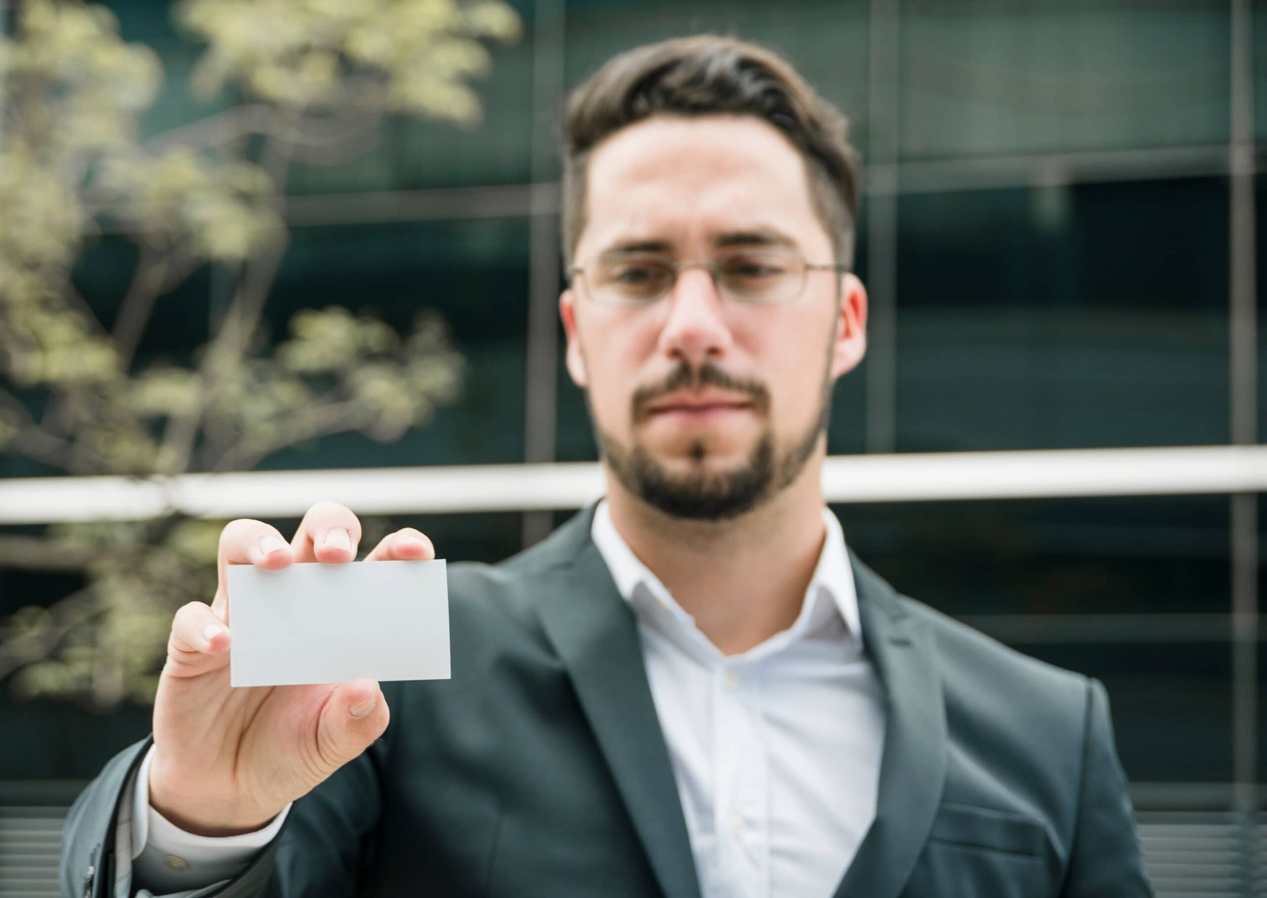 name-card-dai-dien-thuong-hieu-ca-nhan-va-doanh-nghiep